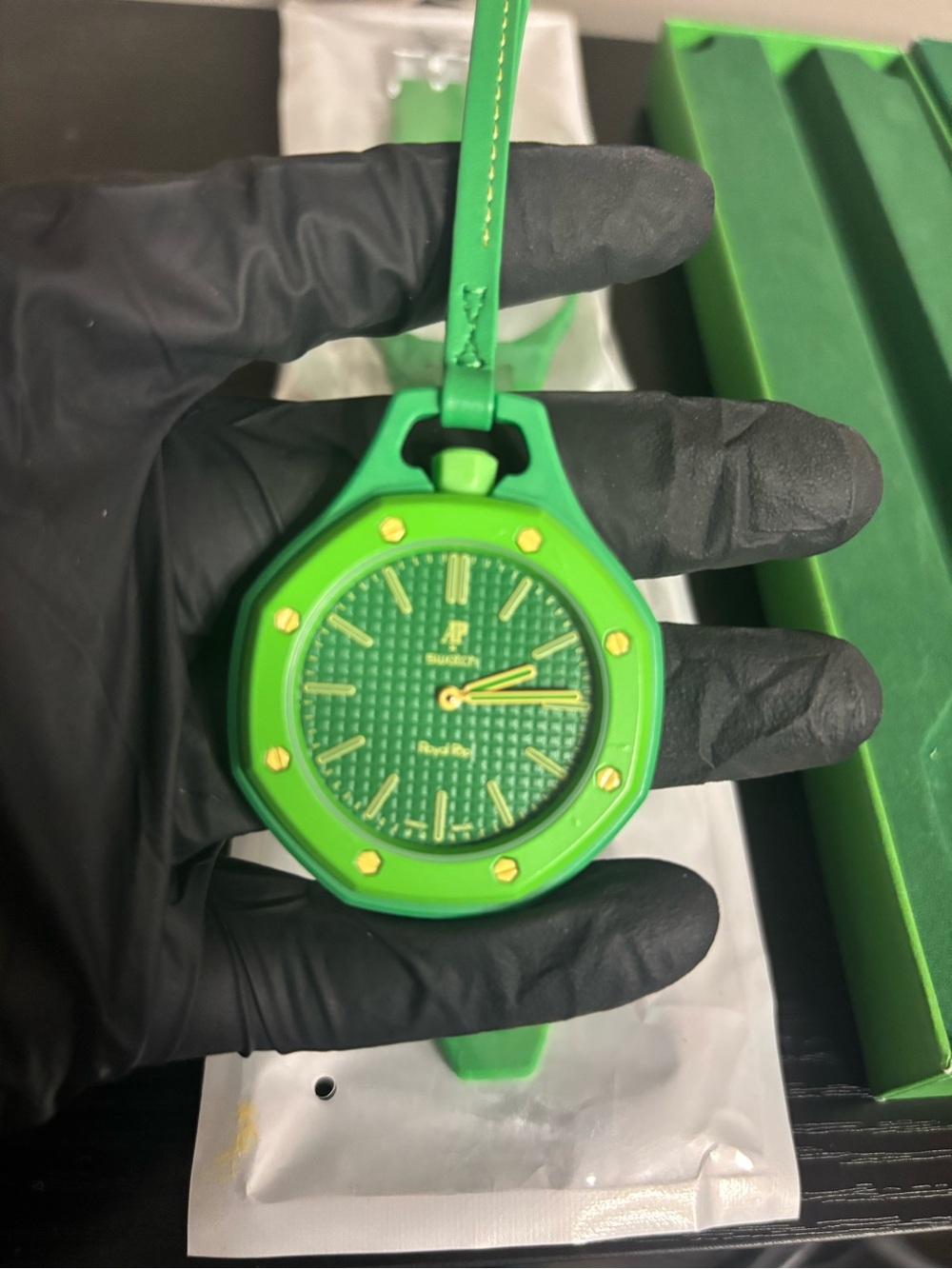 Swatch Royal Pop Green Octagon Quartz Analog 41mm Rubber Strap